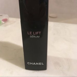 Chanel Le Lift Serum